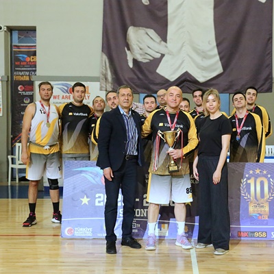 Seri B�de �kinci: Vak�fbank